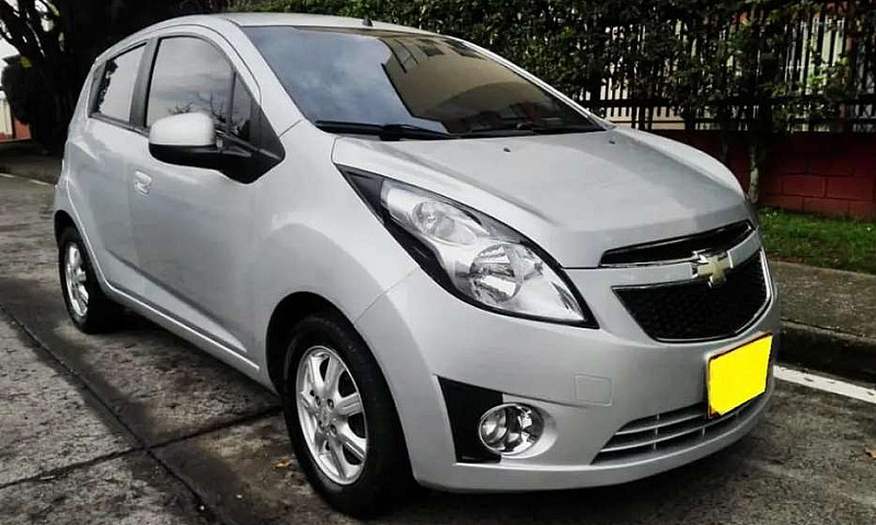 Spark Gt Modelo 2012...