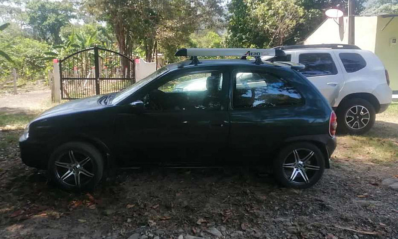 Carro Coupé Corsa...