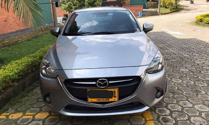Mazda 2 Touring En E...