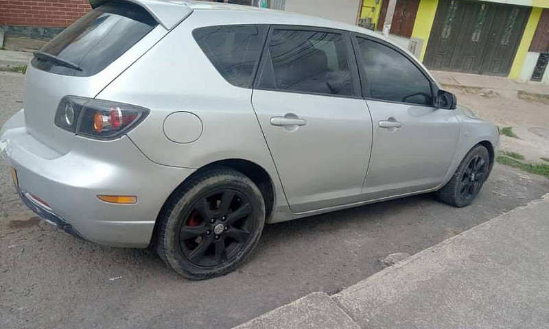 Vendo Mazda 3 Hatchb...