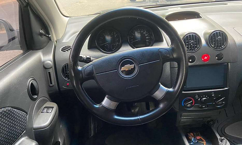 Aveo Chevrolet 2011...