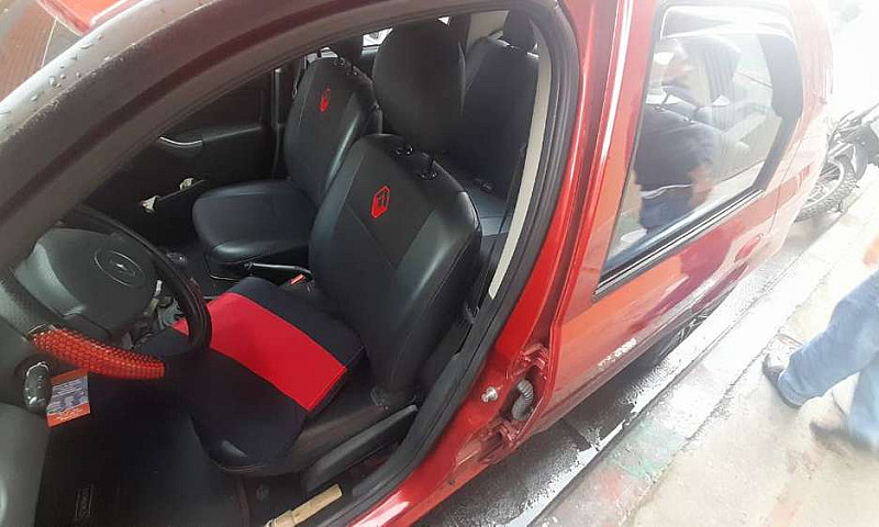 Logan 2015 Medianav...