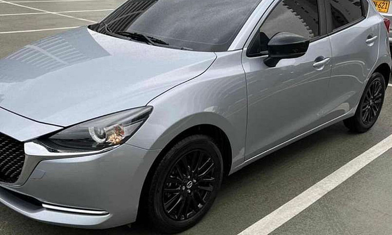 Mazda 2 Carbon Editi...