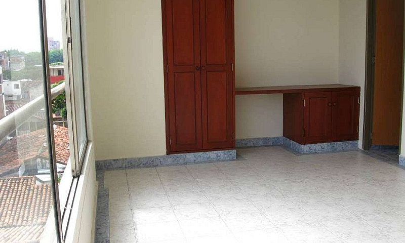 Aparta Estudios Amob...