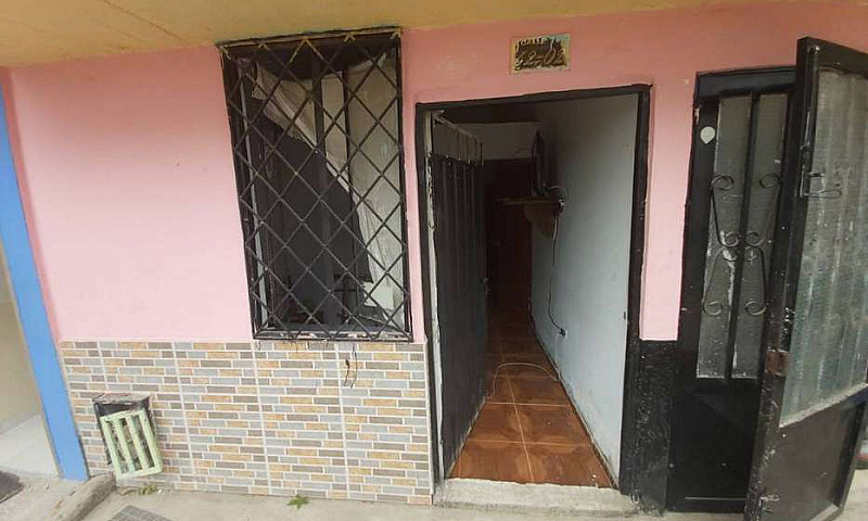 Casa De Dos Pisos Co...