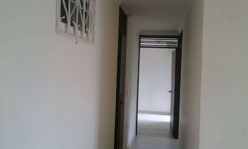Arriendo Apto Multif...