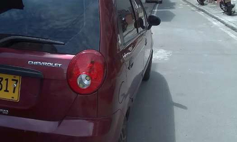 Vendo Spark 2009...