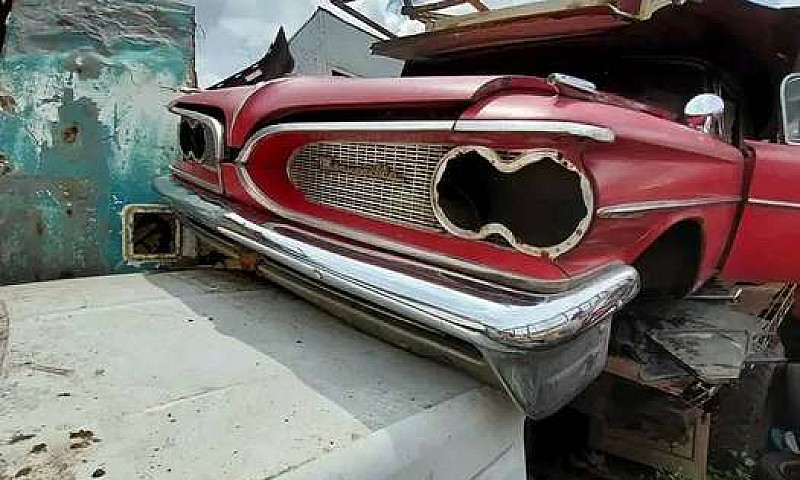 Pontiac Bonneville C...