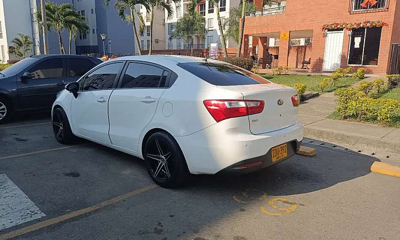 Se Vende Kia Rio En ...
