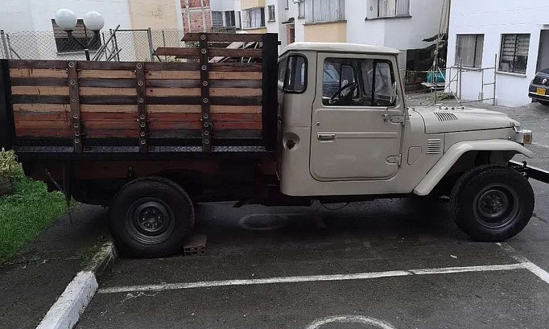 Toyota Original Esta...