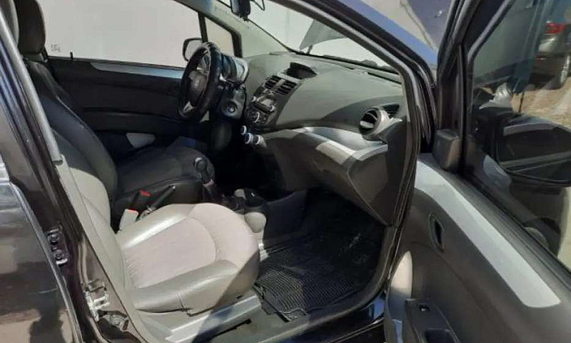 Vendo Chevrolet Spar...