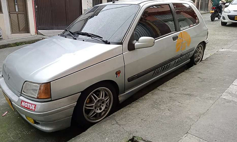 Clio Rsi 1.8 Coupe...