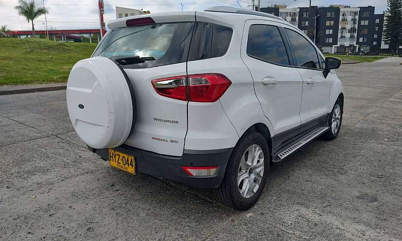 Ford Ecosport Titani...