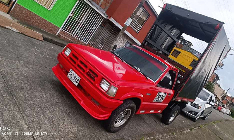 Mazda B2000 1995...