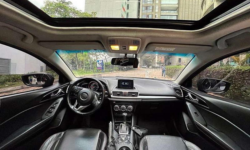 Mazda 3 Grand Tourin...