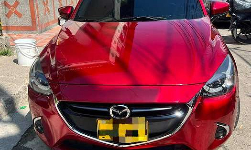 Mazda 2 Sedan...