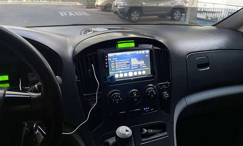 Hermosa Hyundai H1 G...