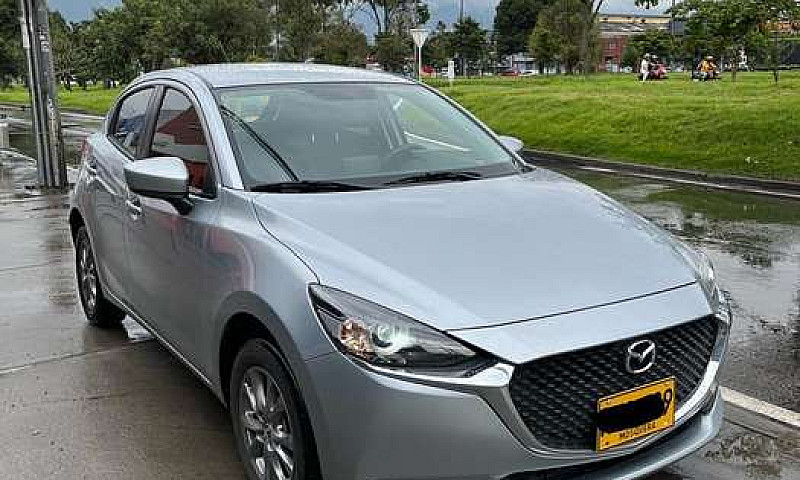 Mazda 2 Touring - Mo...