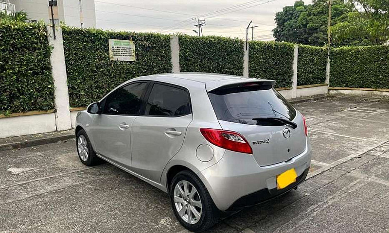 Mazda 2 2015 Automat...