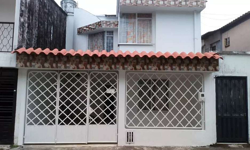 Vendo Casa De Dos Pi...