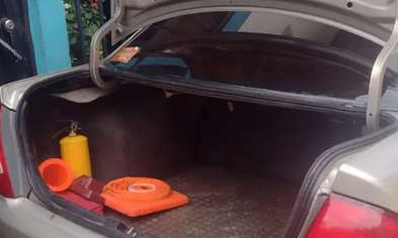 Mazda Allegro Modelo...