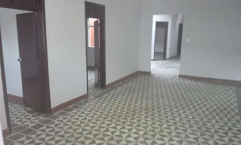 Casa Arriendo Barrio...