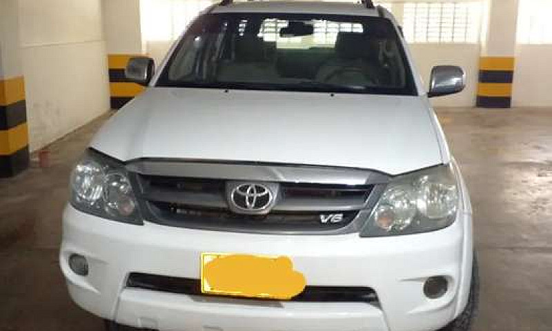 Toyota Fortuner...