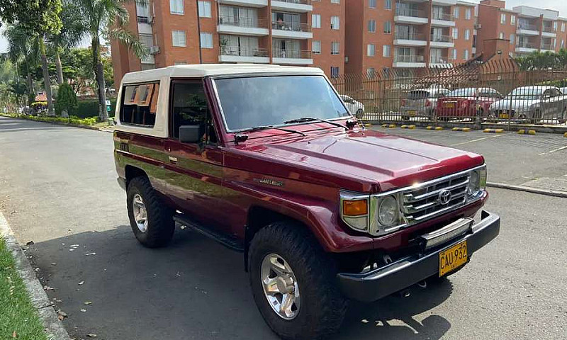 Toyota Macho 4.0Cc M...