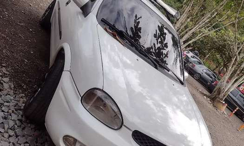 Se Vende Corsa Model...