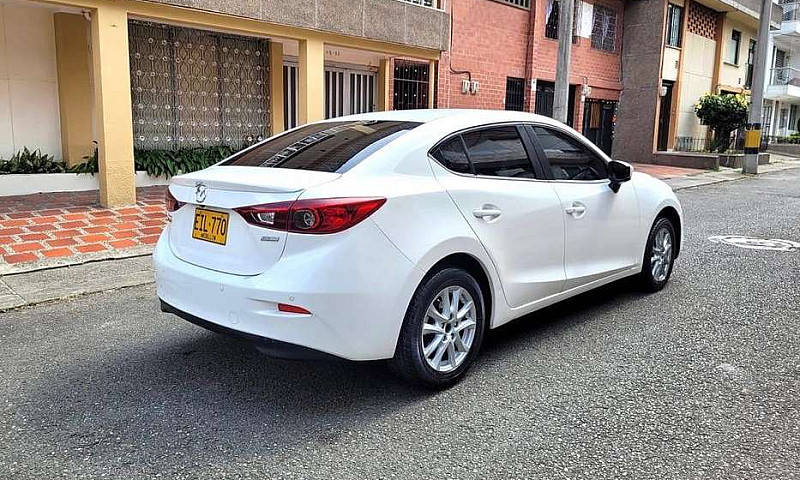 Mazda 3 Sedan 2018 A...