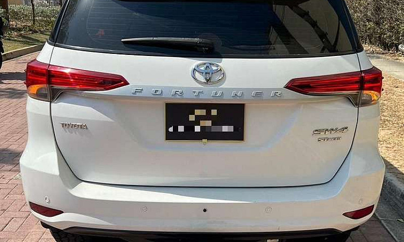 Toyota Fortuner 2017...