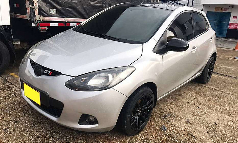 Mazda 2 2009...