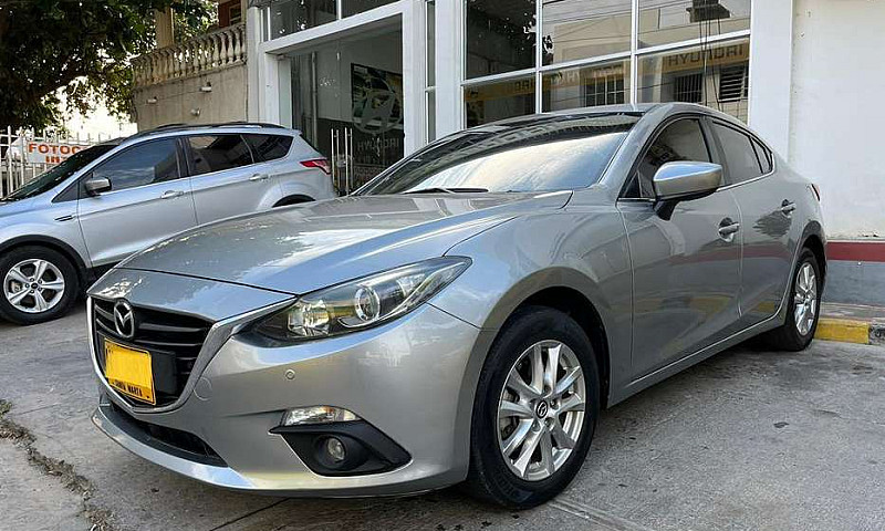 Vendo Mazda 3 Tourin...