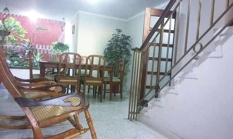 Arriendo Casa Ciudad...