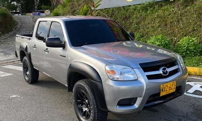 Vendo Mazda Bt 50 4X...