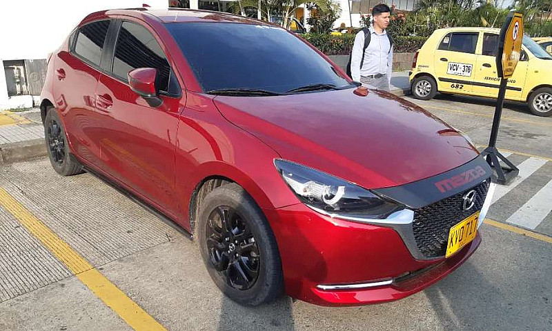 Mazda 2 Grand Tourin...