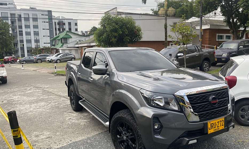 Nissan Frontier Xe A...