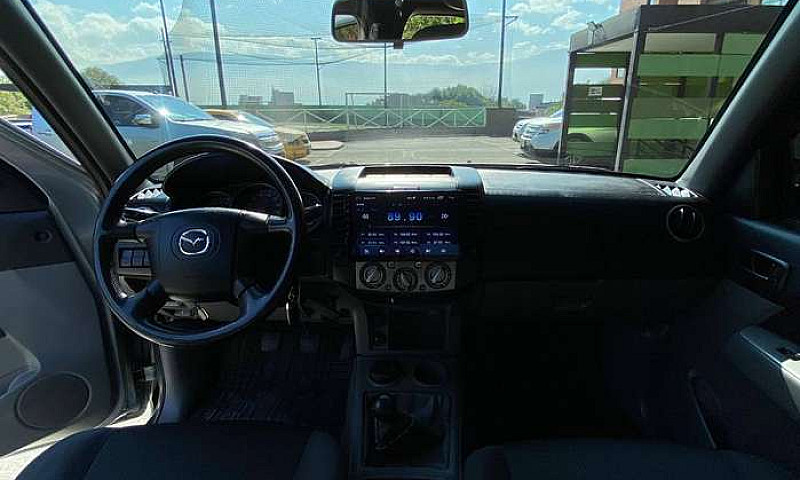 Mazda Bt50 2013...