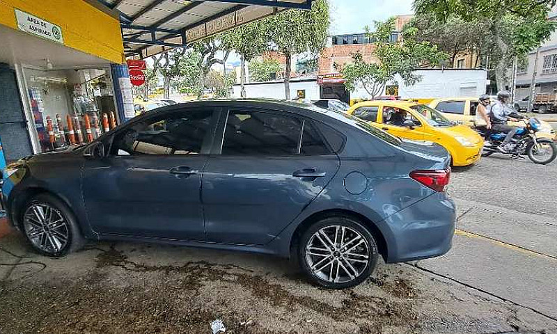 Kia Rio All New Exce...