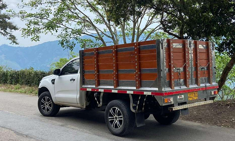 Ford Ranger 2.2 Esta...