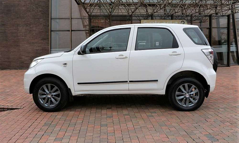 Daihatsu Terios 2012...