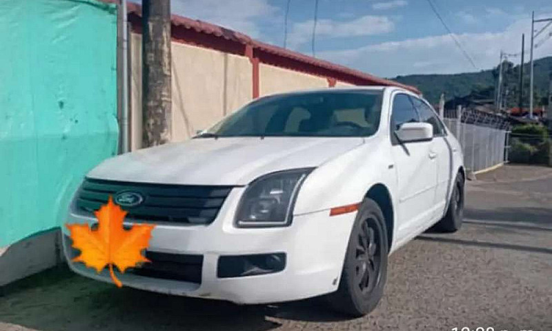 Vehiculo Ford Fusion...