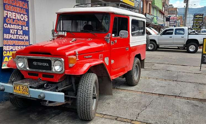 Vendo Toyota Land Cr...