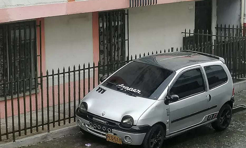 Vendo Renaul Twingo...