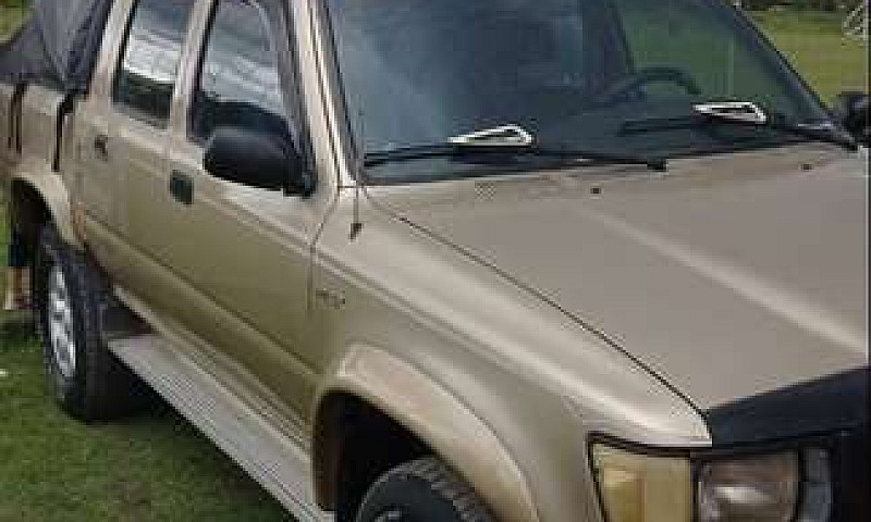 Toyota Hilux Ht 4X4 ...