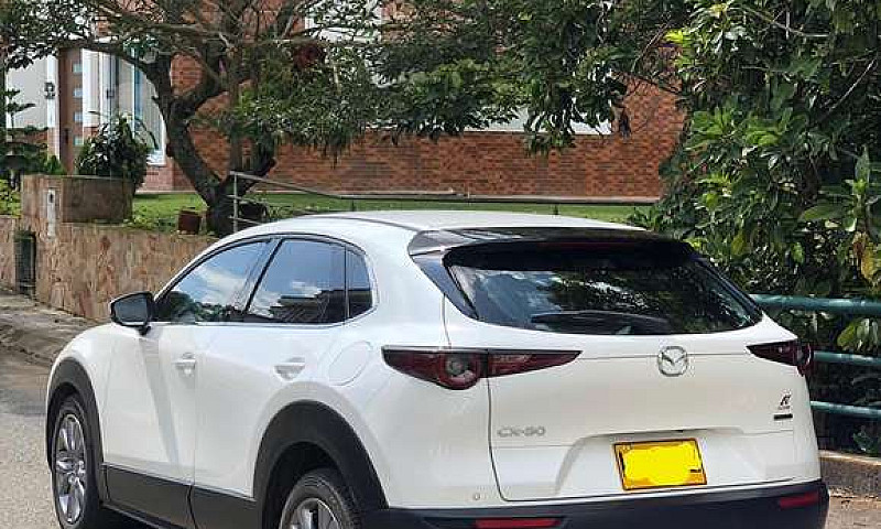 Vendo/Permuto Mazda ...