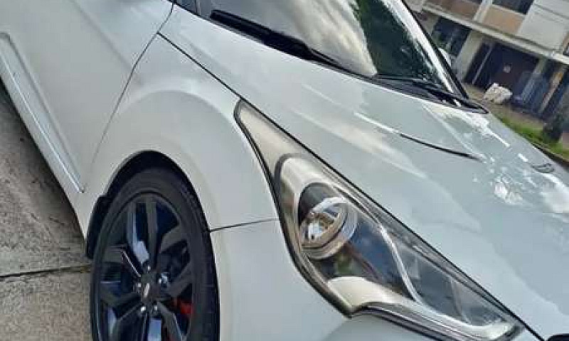 Hermoso Hyundai Velo...