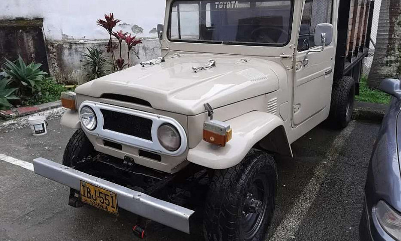 Toyota Original Esta...