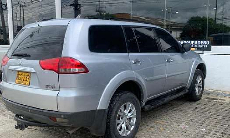 Mitsubishi Nativa Di...