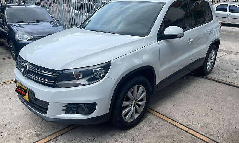 Volkswagen Tiguan Tr...